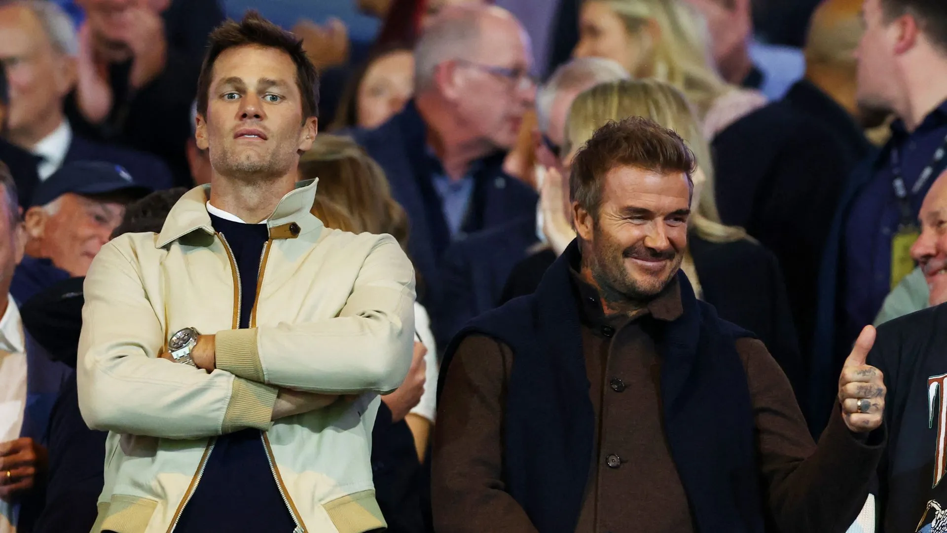 Tom Brady cùng David Beckham tại sân St Andrew của Birmingham City